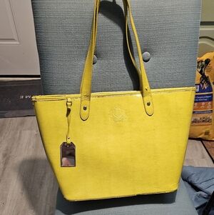 Lauren Ralph Lauren 431122359k5r Lemon Leather tote Measurements 13”L x 5”W
